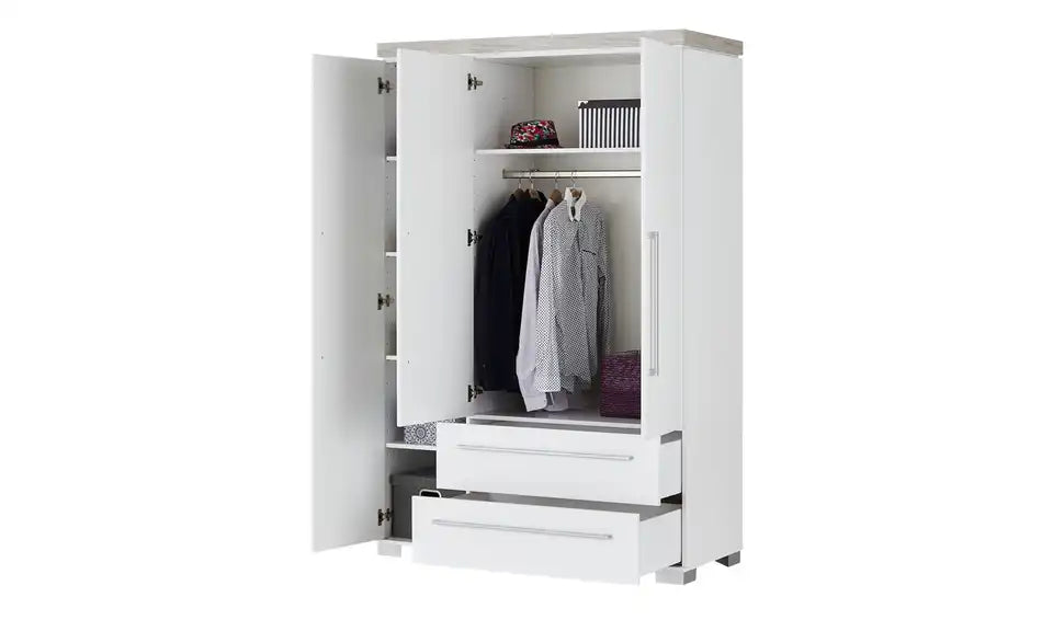 PAIDI Kleiderschrank Kira Schrägsicht – 3-türig, Kunststofffüße silber, Jugendzimmer – PAIDI