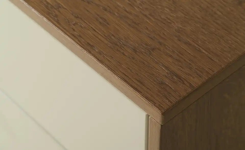 medium Schuhschrank Genta Schrägsicht – Asteichen-Furnier, Beige, moderne Form – medium