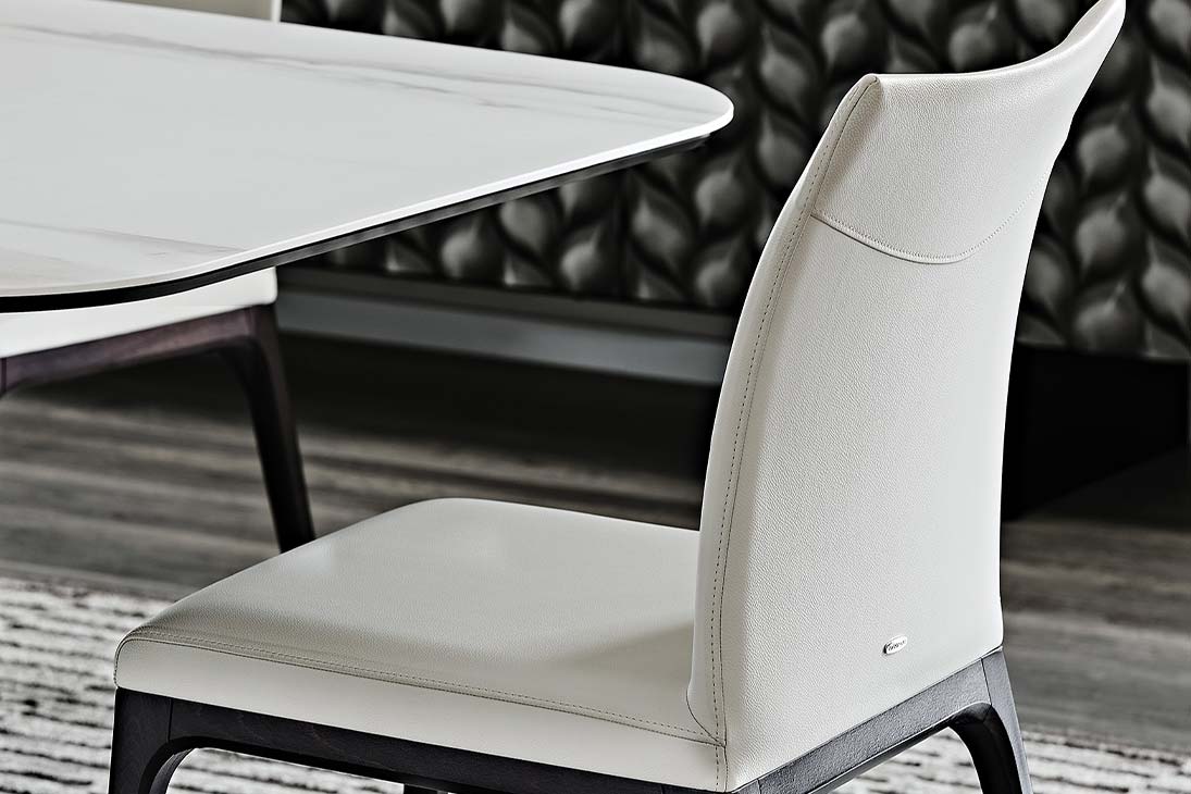 ARCADIA Stuhl Schrägsicht – Bianco, Polsterung Luxusqualität – Cattelan Italia
