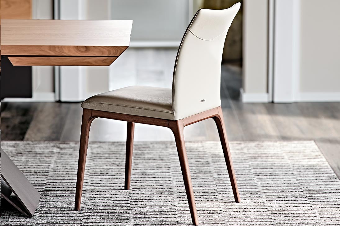 ARCADIA Stuhl Rückenansicht – Massivholz-Struktur, handwerkliche Qualität – Cattelan Italia