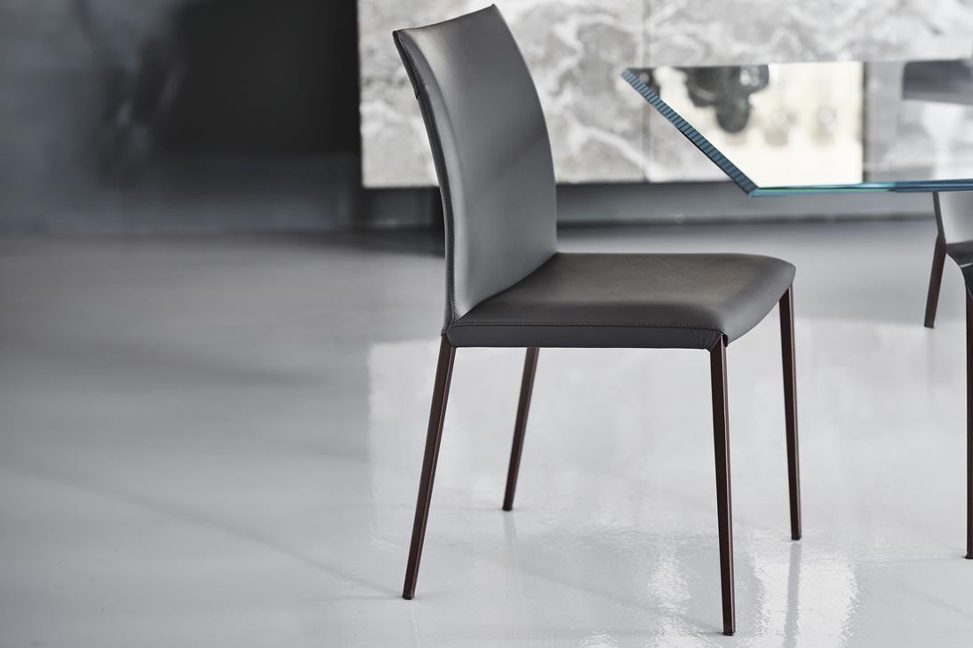 NORMA ML Stuhl Rückansicht – ergonomisch geformte Rückenlehne Echtleder – Cattelan Italia