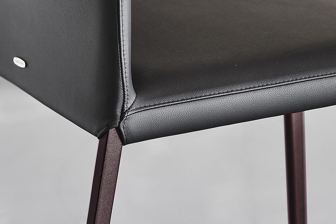 NORMA ML Stuhl im Esszimmer – eleganter Lederstuhl für moderne Einrichtung – Cattelan Italia