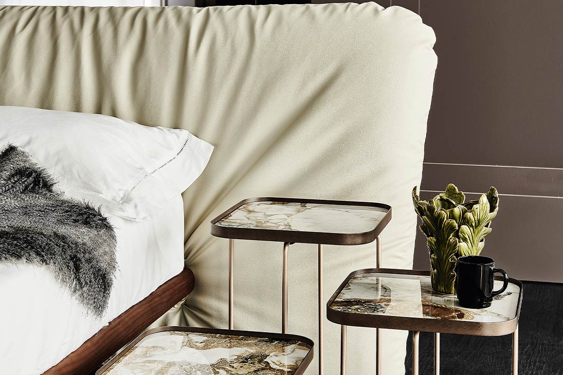 MARLON Bett Schraegansicht – Liegefläche 160x200 cm, filigranes Holzgestell – Cattelan Italia