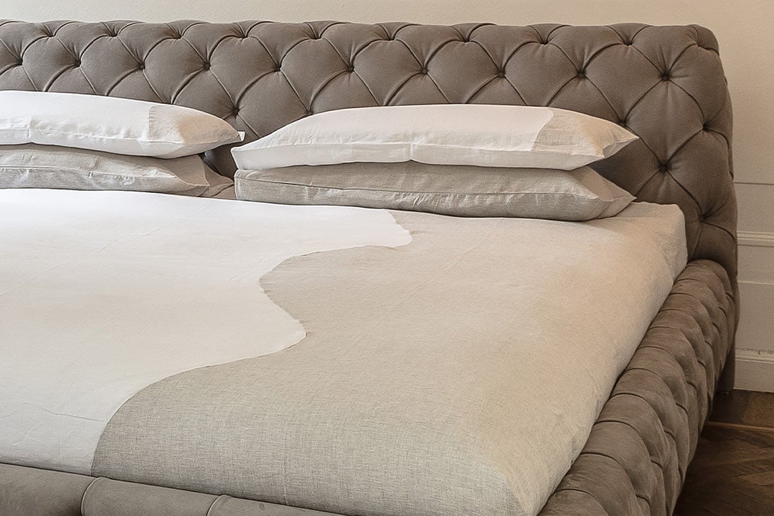 WINDSOR DREAM Bett Detailansicht Fuß – Metallfüße Höhe 14 cm, handgefertigt – Arketipo