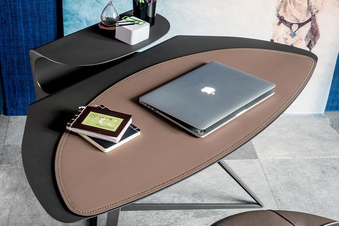 STORM Schreibtisch Draufsicht – Schreibtischplatte Kernleder Tortora, Tiefe 73 cm – Cattelan Italia