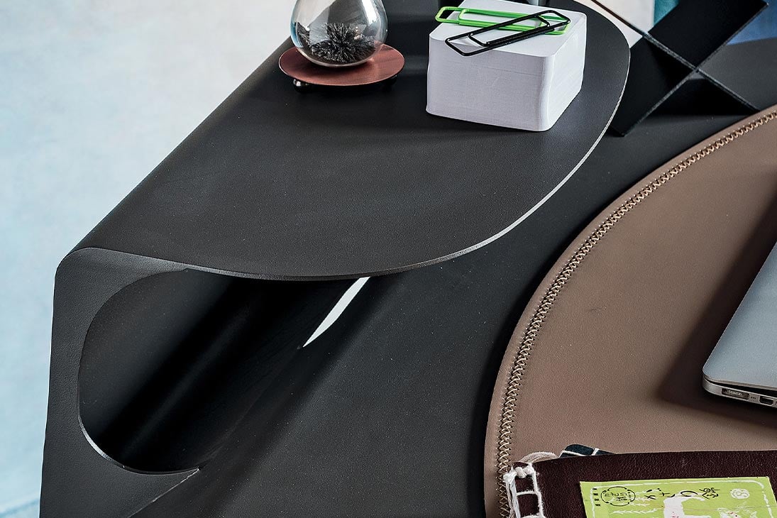 STORM Schreibtisch Detailansicht Gestell – stabiles Tischgestell, kompaktes Design – Cattelan Italia