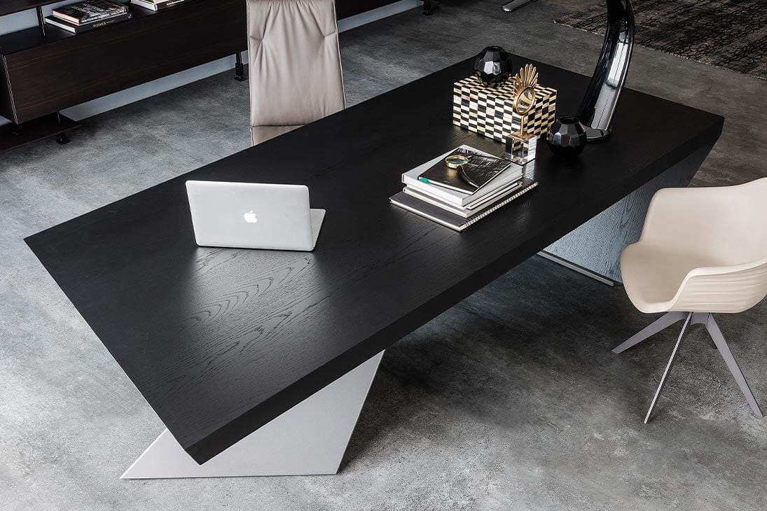 NASDAQ Bürotisch im Raum – zeitloses Bürodesign mit natürlichen Materialien – Cattelan Italia