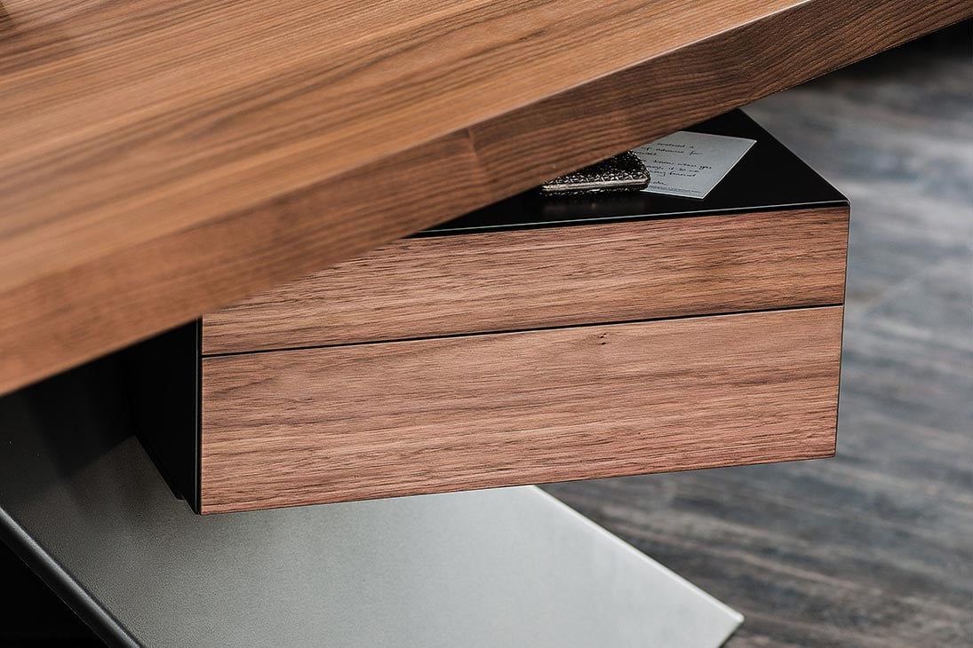 NASDAQ Bürotisch Draufsicht – asymmetrische Tischform mit Holzfurnier – Cattelan Italia