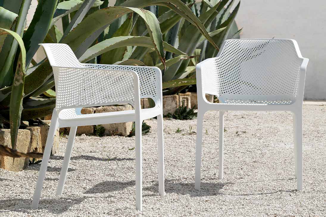 NET Gartenstuhl mit Armlehnen Gesamtansicht – Senape col. 56, Polypropylen stapelbar – Nardi