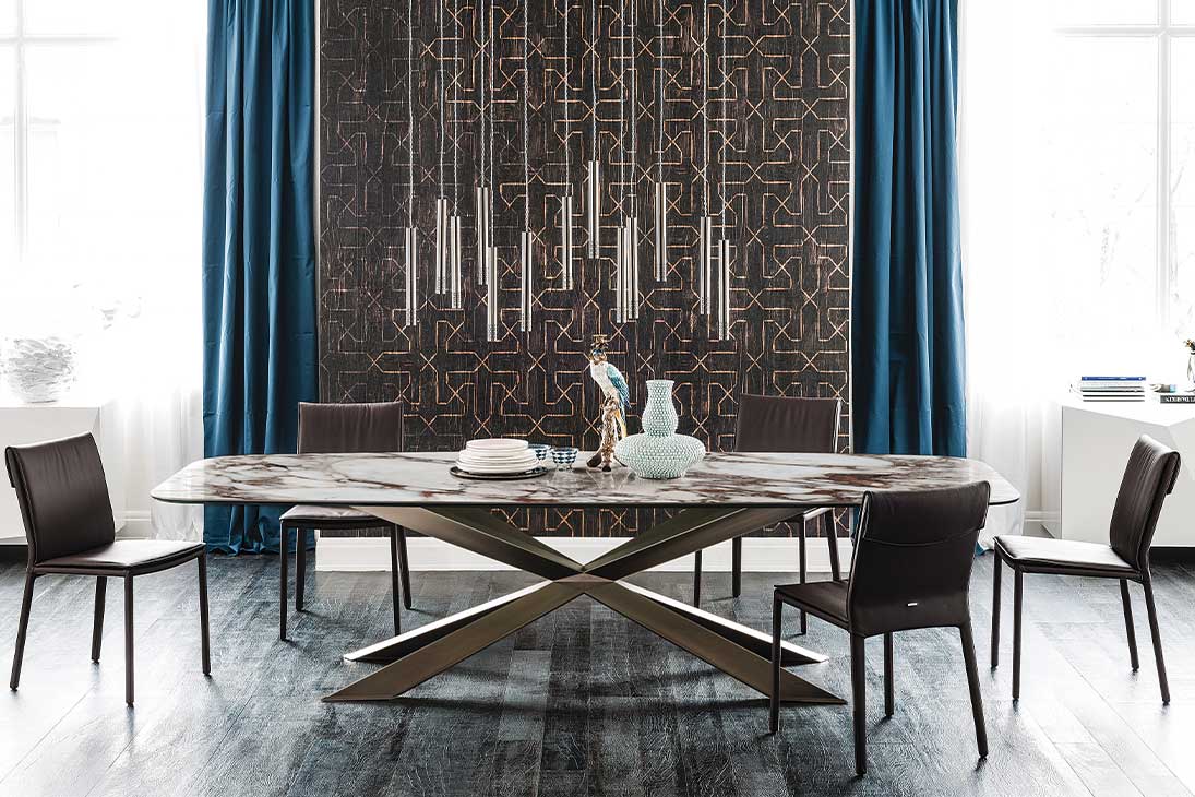 ISABEL Stuhl im Esszimmer – moderner Designstuhl, Kunstleder Lino, Metallgestell