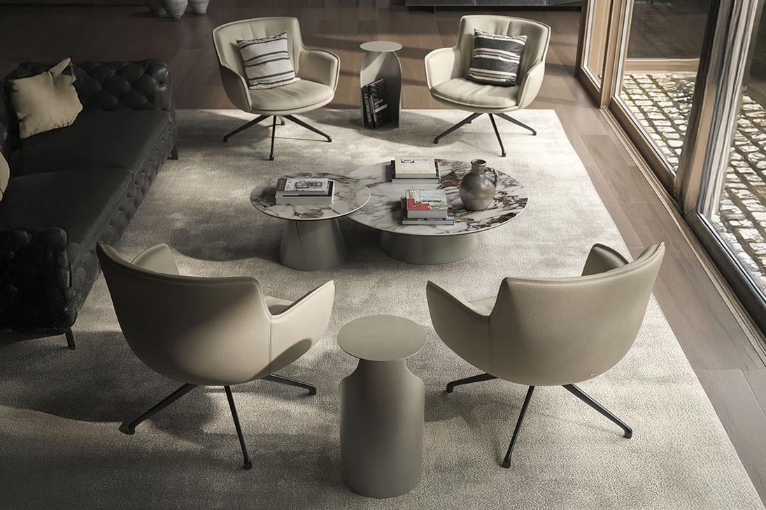 RHONDA LOUNGE Drehsessel im Raum – elegantes Design, zeitgemäße Ausstrahlung – Cattelan Italia