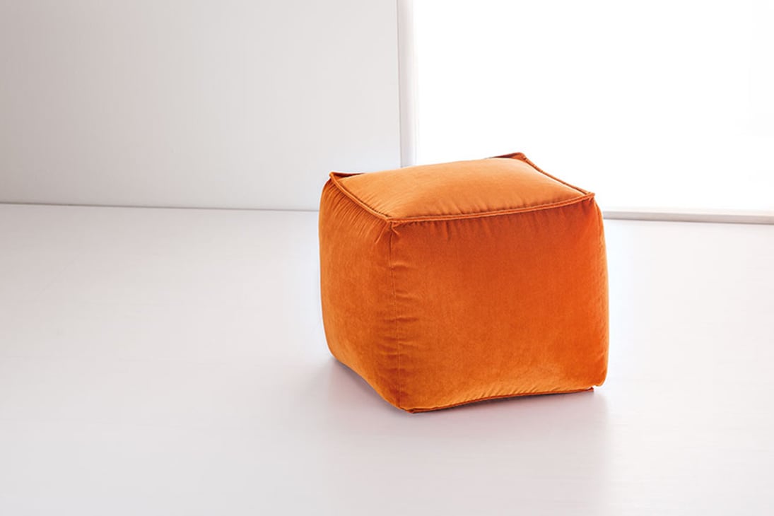 MORBIDOSO Hocker von vorne – abziehbarer Bezug, col. 4048-622 – Alberta