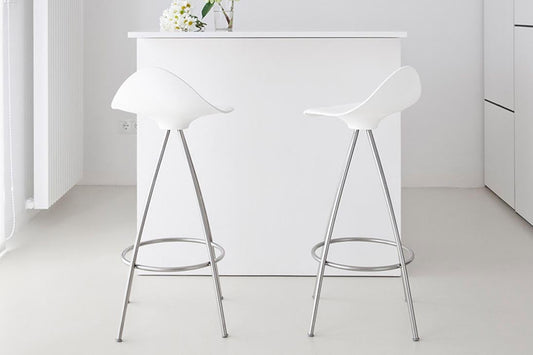 ONDA Barhocker Gesamtansicht – geschwungene Sitzfläche in Chrom, 78 cm Sitzhöhe – Stua
