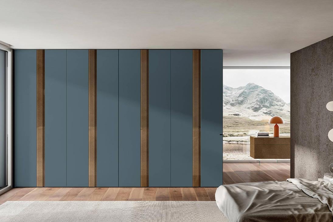 N.O.W. GROOVE Kleiderschrank im Raum – großer Kleiderschrank 302 cm breit in Ferro – Lago