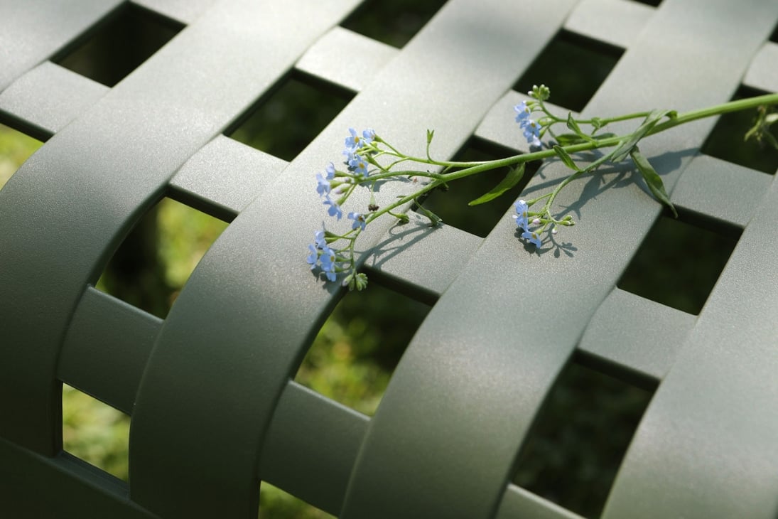 POGGIO Gartenhocker Detailansicht – Karomuster Oberfläche, leichte Optik – Nardi