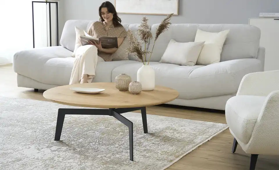 Jette Home Couchtisch Skip I Gesamtansicht – Eiche MDF furniert Ø 100 cm rund – Jette Home
