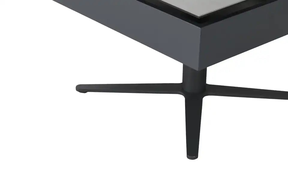 Jette Home Couchtisch Moxa II Detailansicht Gestell – Standfußgestell mit Gleitern – Jette Home