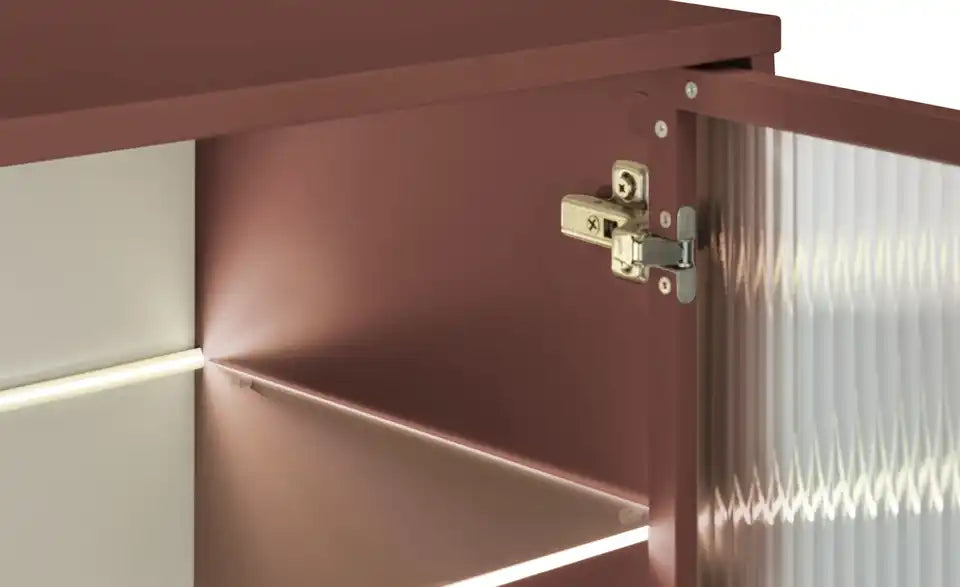 Love it Sideboard Flumeri Detailansicht Tür – Glasfront transparent mit LED-Kantenbeleuchtung – Love it