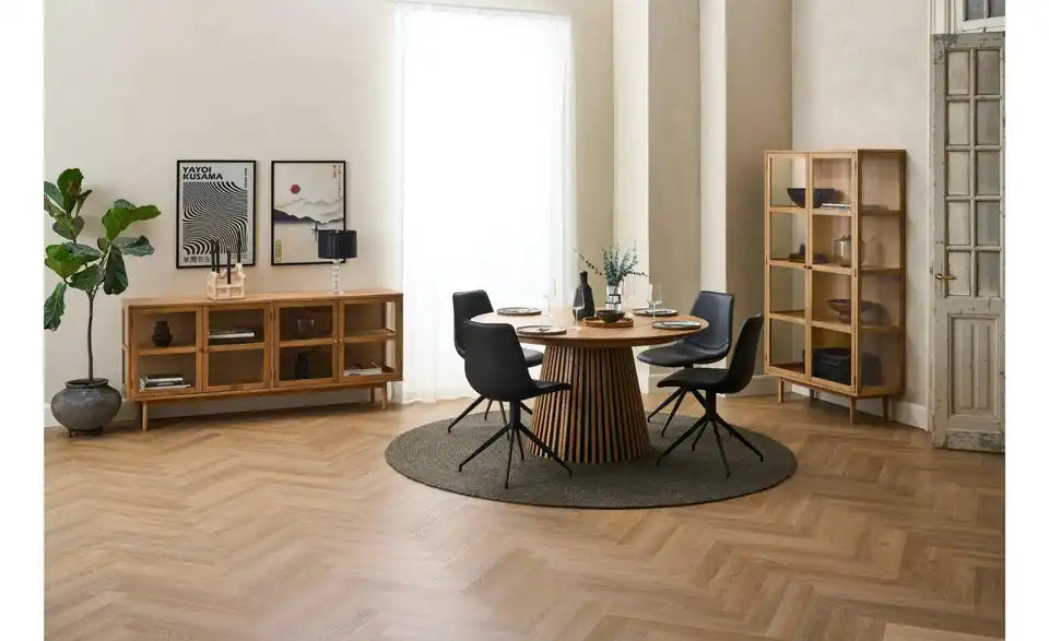 Furnhouse Vitrine Gesamtansicht – Eiche massiv, 100x180 cm, gehärtetes Glas – Furnhouse