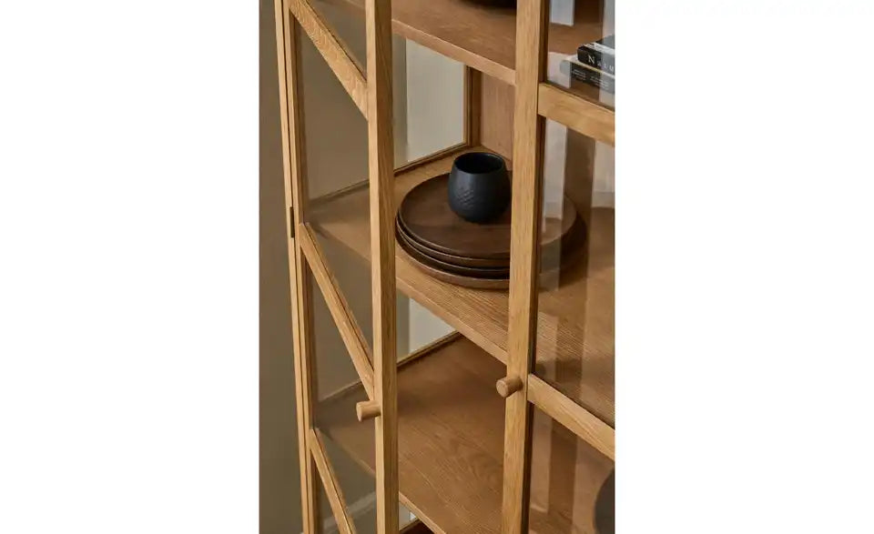 Furnhouse Highboard Nahaufnahme Griff – Möbelgriff Eiche, zeitloses Skandi-Design – Furnhouse
