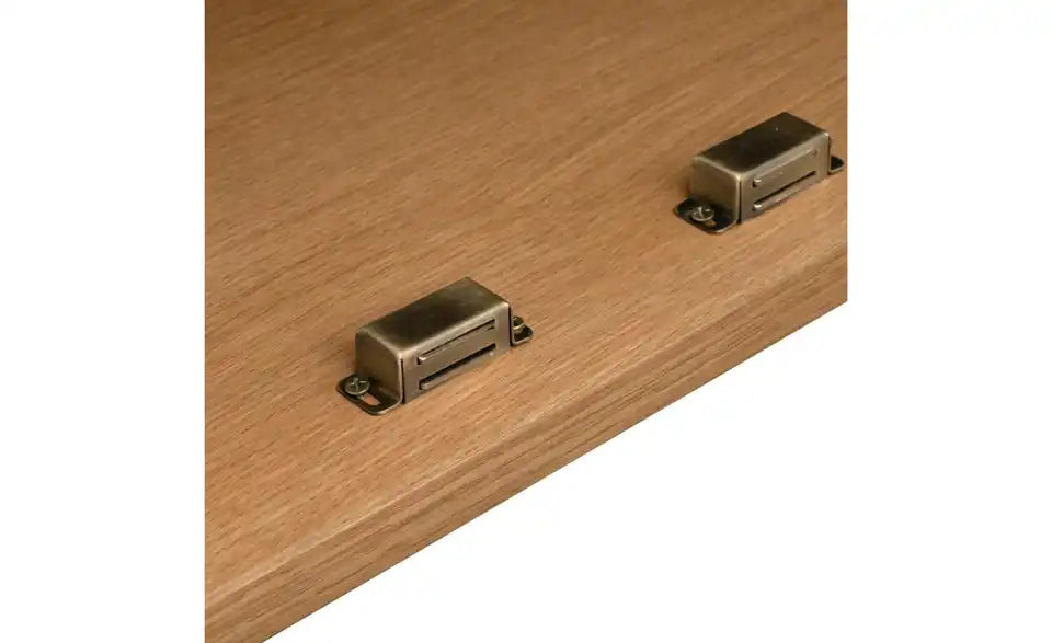 Furnhouse Sideboard Nahaufnahme Glasfront – gehärtetes Glas, Eichenfurnier – Furnhouse