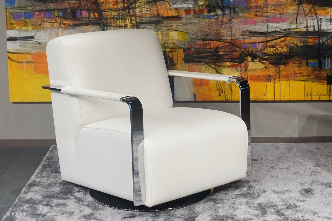 ELLE GIREVOLE Drehsessel Schrägansicht – eleganter Sessel in Schwarz, 70x90x76H cm – Alberta