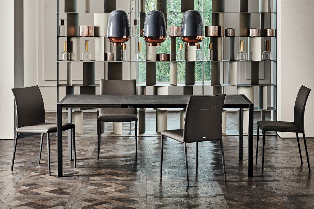 NORMA ML Stuhl Detailansicht Bein – Metallgestell robust und langlebig – Cattelan Italia