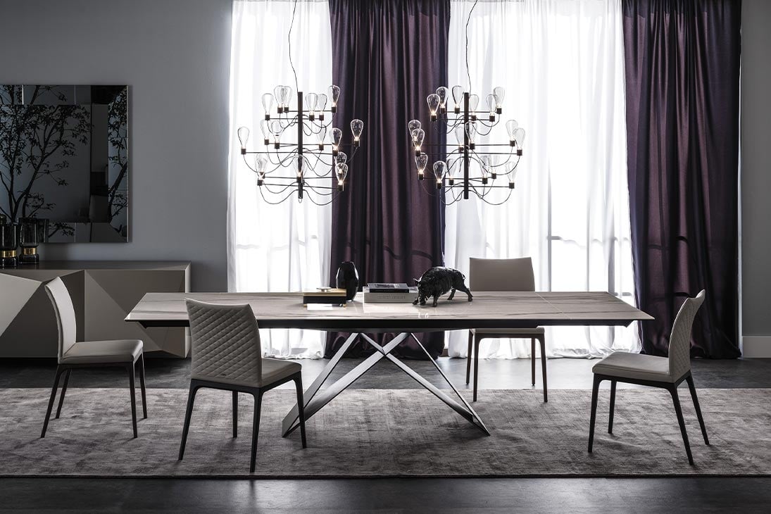ARCADIA COUTURE Stuhl Gesamtansicht schräg – moderner Klassiker für stilvolle Interieurs – Cattelan Italia
