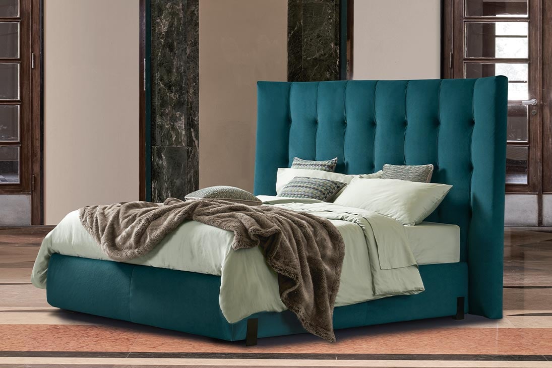 INGE Bett Gesamtansicht – Grün Polyester 100%, geometrisch gestepptes Kopfteil – Dorelan