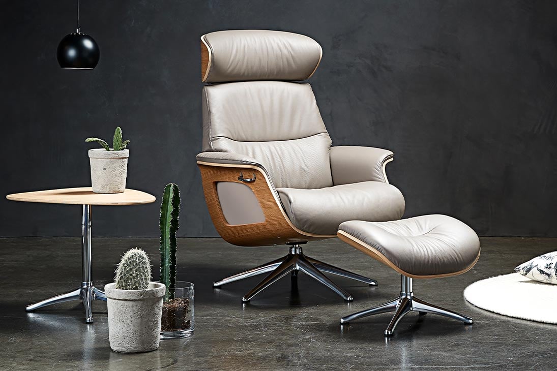 VERENA Relaxkombi Gesamtansicht mit Hocker – Wohnzimmer-Highlight, Farbton Aluminium – LNC